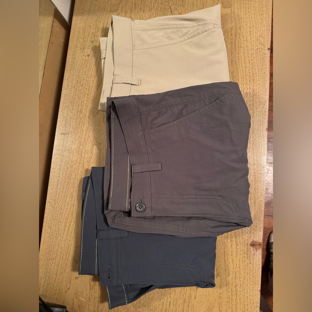 Men’s Eddie Bauer Pants 32 x 30